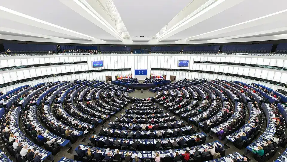 El hemiciclo del Parlamento Europeo en Estrasburgo durante una sesión plenaria